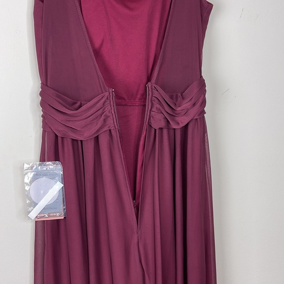 BIRDY GREY Jan Scoop Neck Column Gown In Cabernet NWT Size Small - Picture 7 of 11